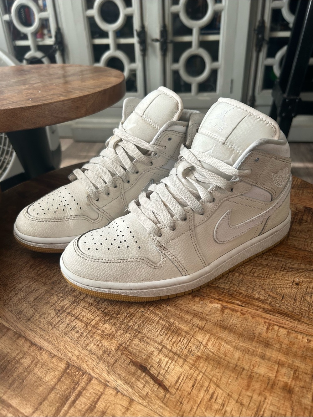 Nike Air Jordan 1 Mid Kid’s Sneakers - White/Cream